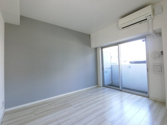 オーキッドレジデンス船橋本町の居間・リビング