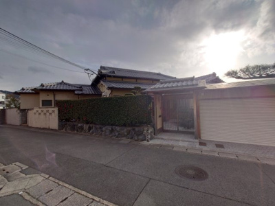 【外観】 | 山科区東野南井ノ上町　中古店舗事務所・月極ガレージ付き住宅