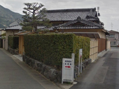 【外観】 | 山科区東野南井ノ上町　中古店舗事務所・月極ガレージ付き住宅