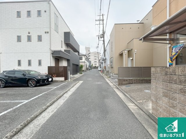 堺市東区大美野　中古一戸建ての前面道路含む現地写真|車通りの少ない前面道路！お子様がいらっしゃるご家族でも安心！