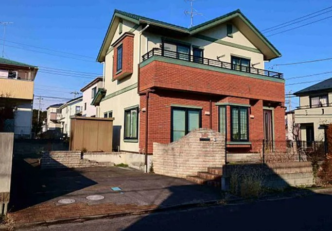 【中古】入間郡毛呂山町目白台中古住宅