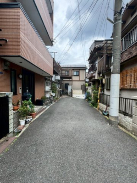 大阪市東住吉区西今川2丁目の前面道路含む現地写真