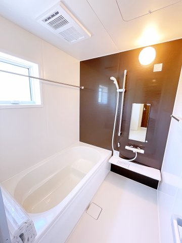 新築戸建・建売　桐生第6広沢町　Livele Garden　全3棟の浴室|浴室乾燥機付きで雨の日や花粉の時期でも室内干しができるので安心です！