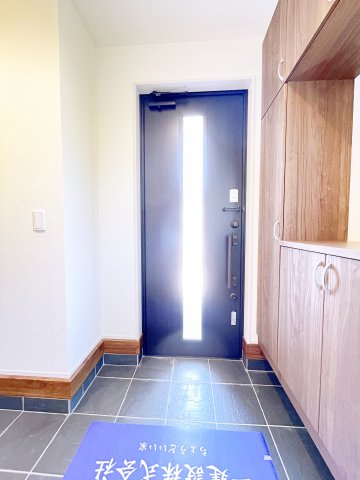 新築戸建・建売　桐生第6広沢町　Livele Garden　全3棟の玄関