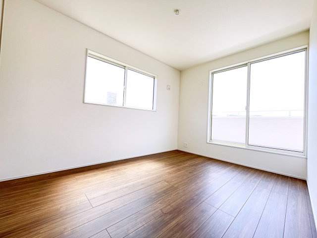 新築戸建・建売　桐生第6広沢町　Livele Garden　全3棟の洋室