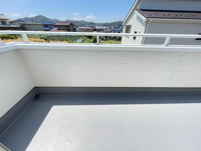 新築戸建・建売　桐生第6広沢町　Livele Garden　全3棟のバルコニー