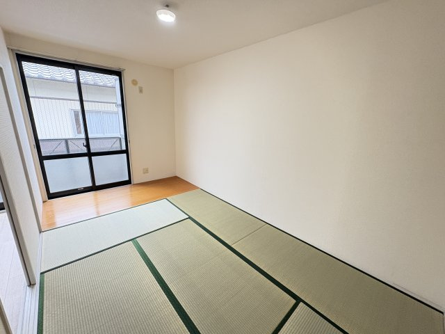 ソレイユトリスの和室