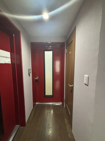 国分寺市南町３丁目の店舗一部の玄関