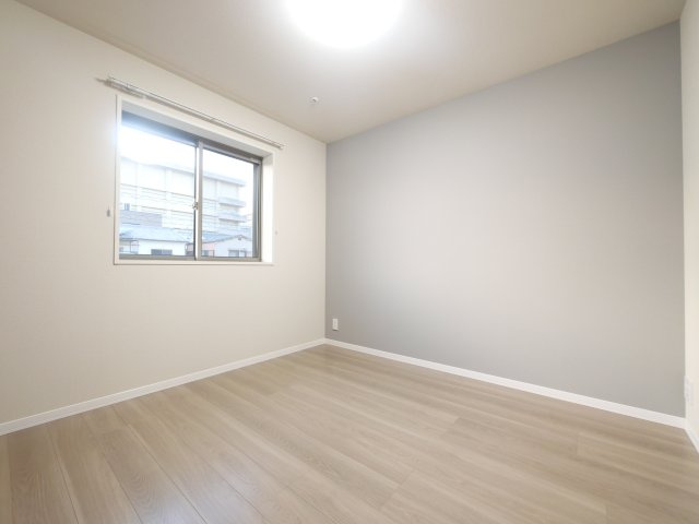 レジデンス三条宮前の居間・リビング