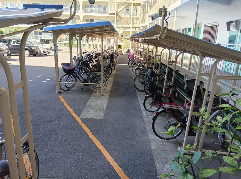 第二茨木ビューハイツ9号棟の駐輪場|駐輪場