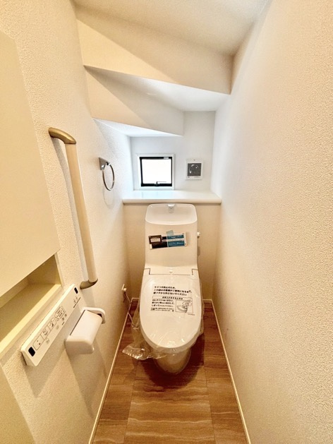グラファーレ碧南市大浜上町　全3棟　新築住宅のトイレ
