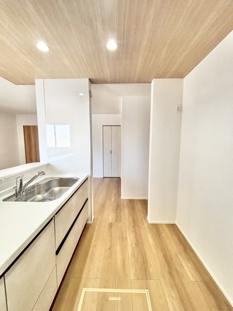 グラファーレ碧南市大浜上町　全3棟　新築住宅のキッチン