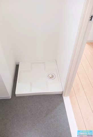 オレンジの洗面所