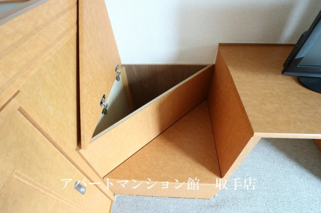 レオパレス湖北の収納