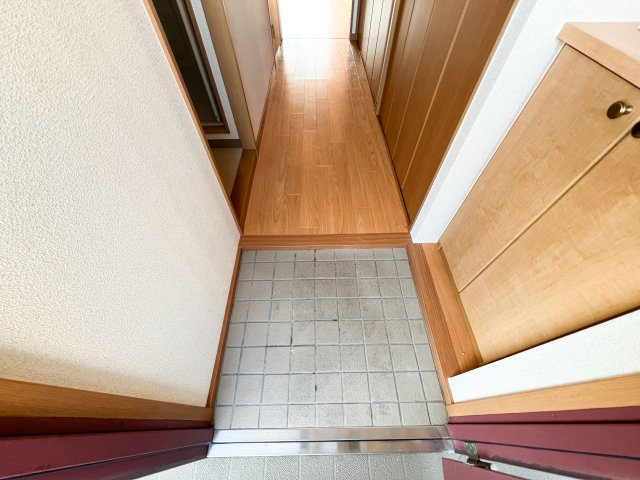 リーヴァ・ビスタ北本町の玄関