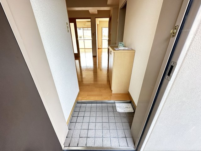 ガーデンハイツ永野Ⅱの玄関