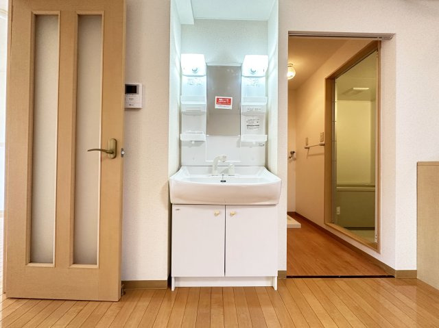 ガーデンハイツ永野Ⅱの独立洗面台