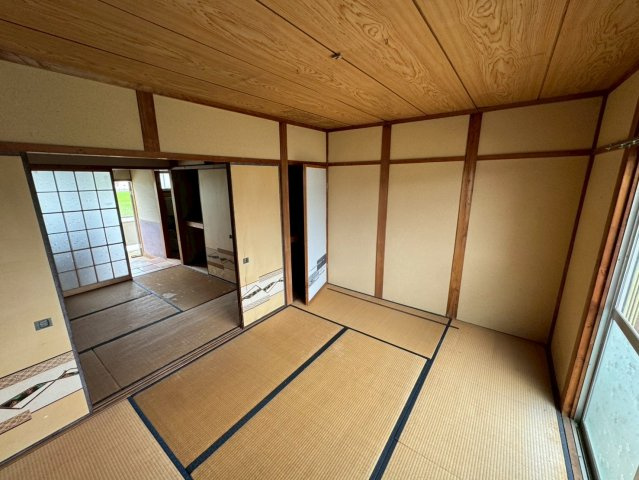 三重県伊勢市　一棟アパートの内装