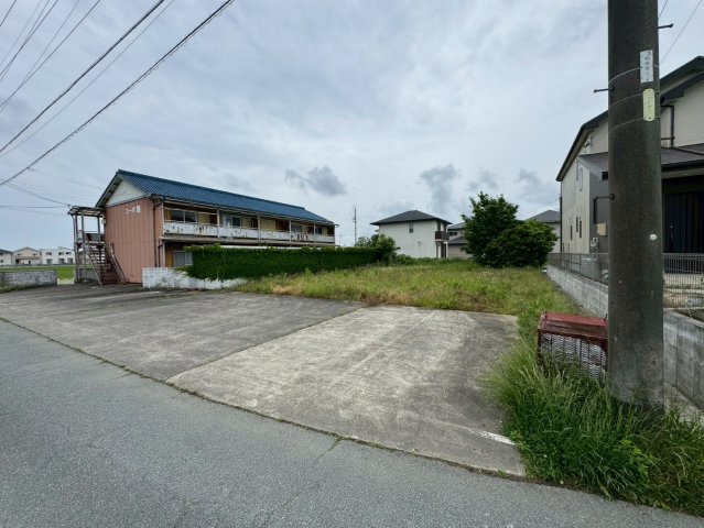 三重県伊勢市　一棟アパートの駐車場