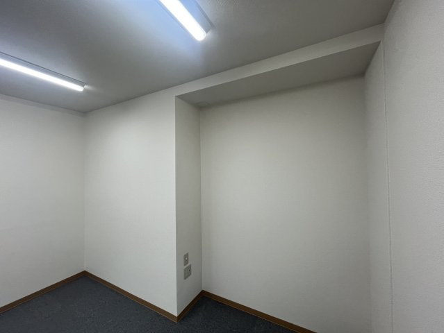 新小岩一丁目事務所の内装