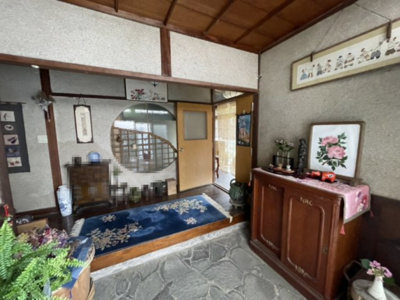 【玄関】 | 中古戸建　岩国市門前町3丁目（建物４棟）