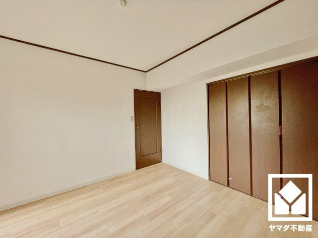 グラン・ドムール宇治木幡の寝室