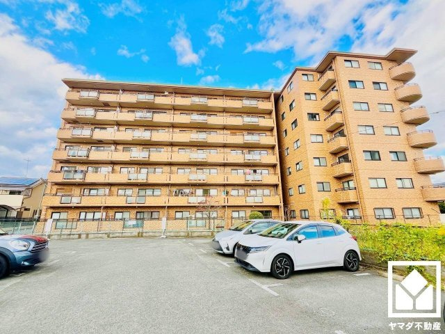 グラン・ドムール宇治木幡の外観