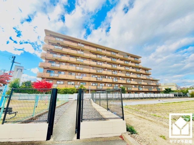 グラン・ドムール宇治木幡の外観