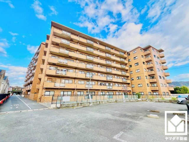 グラン・ドムール宇治木幡の外観