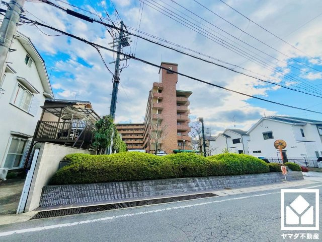 グラン・ドムール宇治木幡の外観