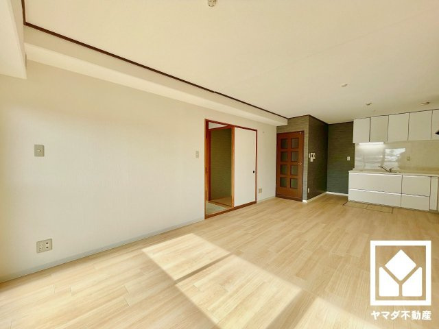 グラン・ドムール宇治木幡の居間・リビング