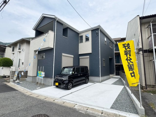 ーBloomーブルームー小倉南区湯川新町3丁目3期　【小倉南区　新築戸建て】の外観|ブルームーBloomーシンプル飽きのこない デザインが特徴の外観です♪　　【小倉南区　新築戸建て】