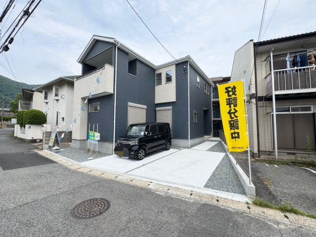 ーBloomーブルームー小倉南区湯川新町3丁目3期　【小倉南区　新築戸建て】の駐車場|駐車スペースは2台可能♪　【小倉南区　新築戸建て】