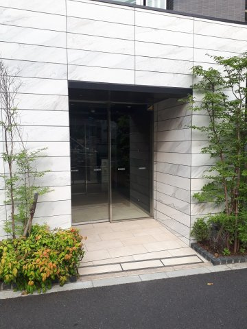 デュオヴェール飯田橋のエントランス