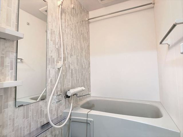 アンルミネ香椎の浴室