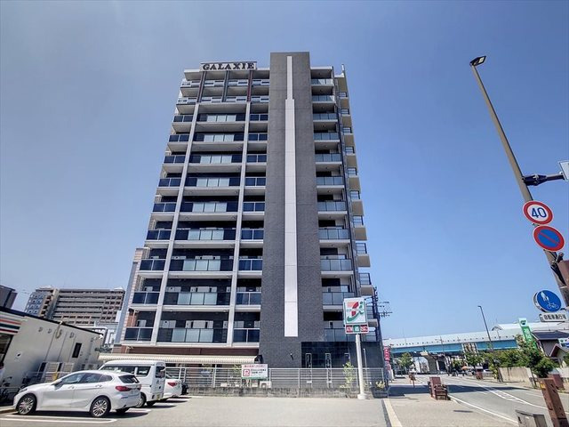 ギャラクシー香椎駅前の外観