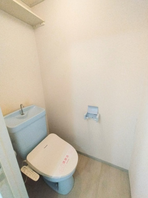 洗浄便座付トイレです♪