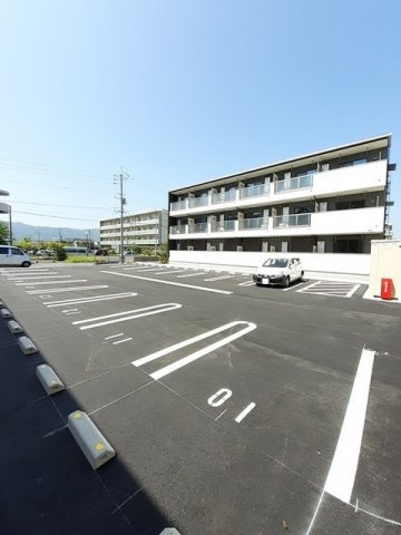 Ｂｏｓｃａｔｏ　Ｈの駐車場