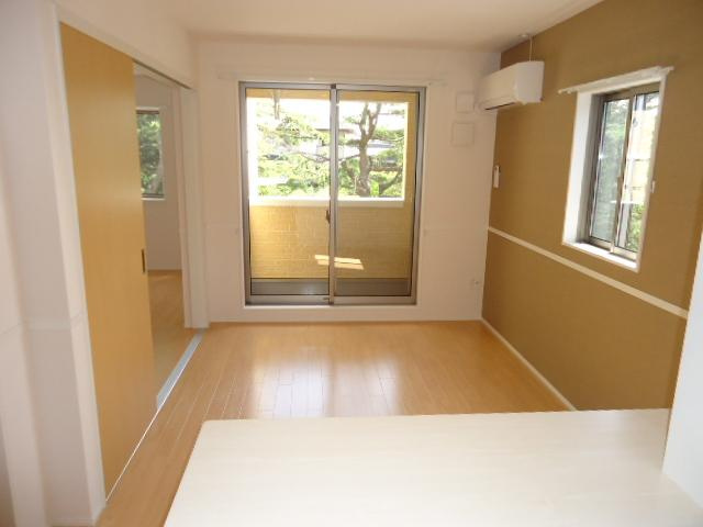 ラ・カーサ　HANAの居間・リビング|リビング