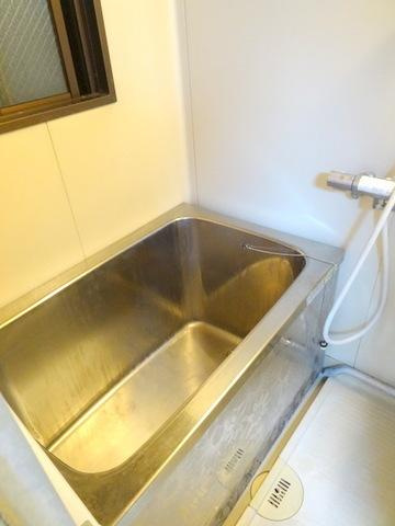 中川マンションの浴室