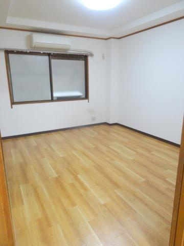 中川マンションの子供部屋|★洋室★