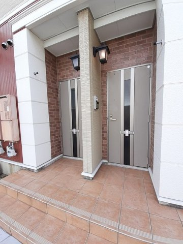 フルーブ・レゾネートＢのエントランス