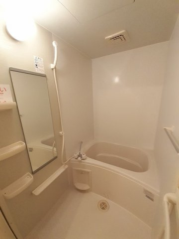 フルーブ・レゾネートＢの浴室