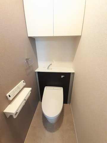 オーブ　シャルダンＢのトイレ