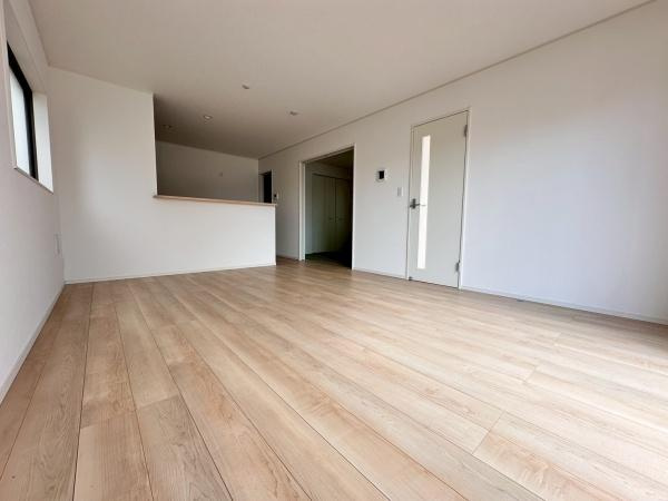 岩出市新田広芝第3-2号棟　新築戸建の居間・リビング