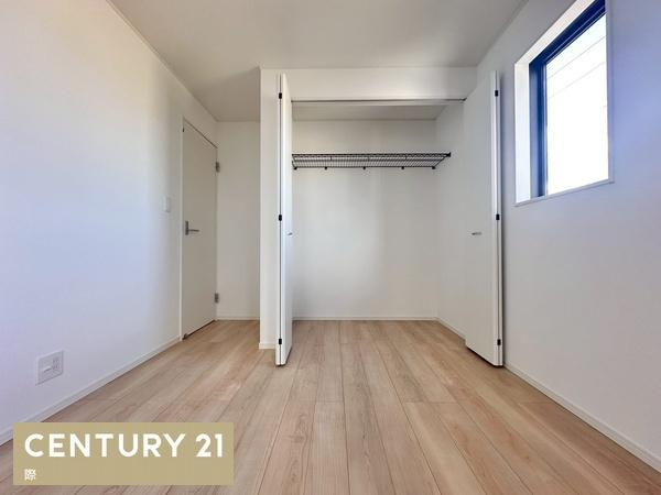 岩出市新田広芝第3-3号棟　新築戸建の洋室