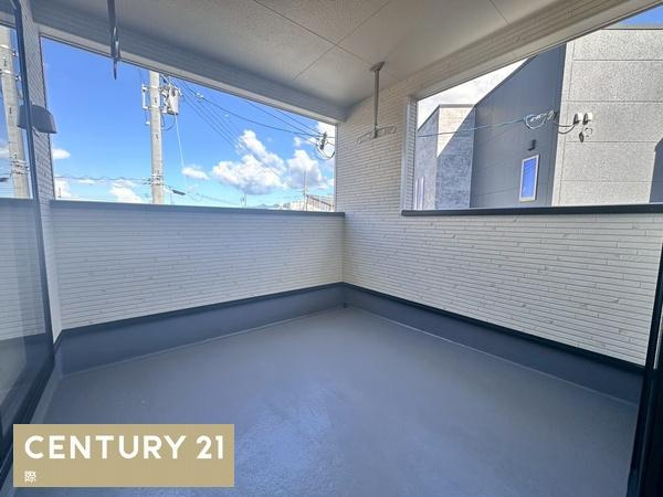 岩出市新田広芝第3-3号棟　新築戸建のバルコニー