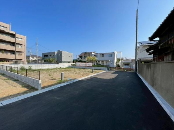 和歌山市秋葉町　土地の前面道路含む現地写真