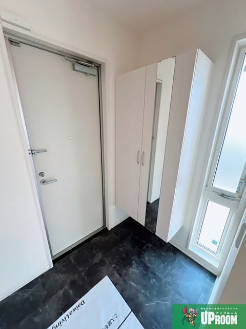 プライド＆グローリーの玄関