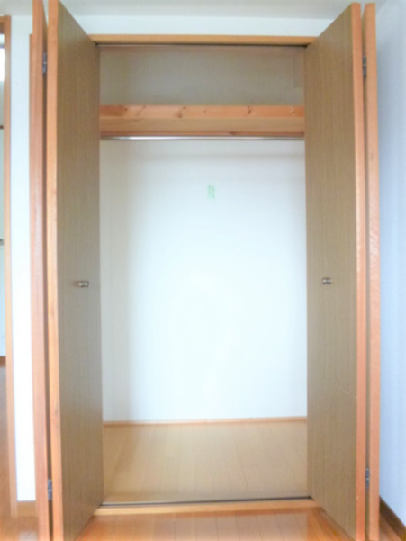 アザレアハイツ葉山の収納|小物を収納するのに便利です